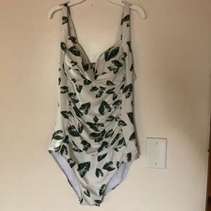 Women’s XL one piece swimsuit